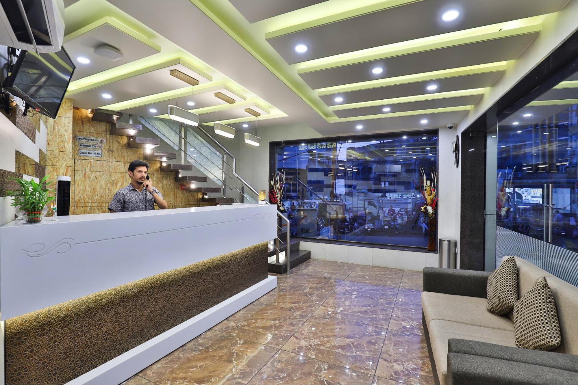 Hotel Pearl Vadodara Exterior foto