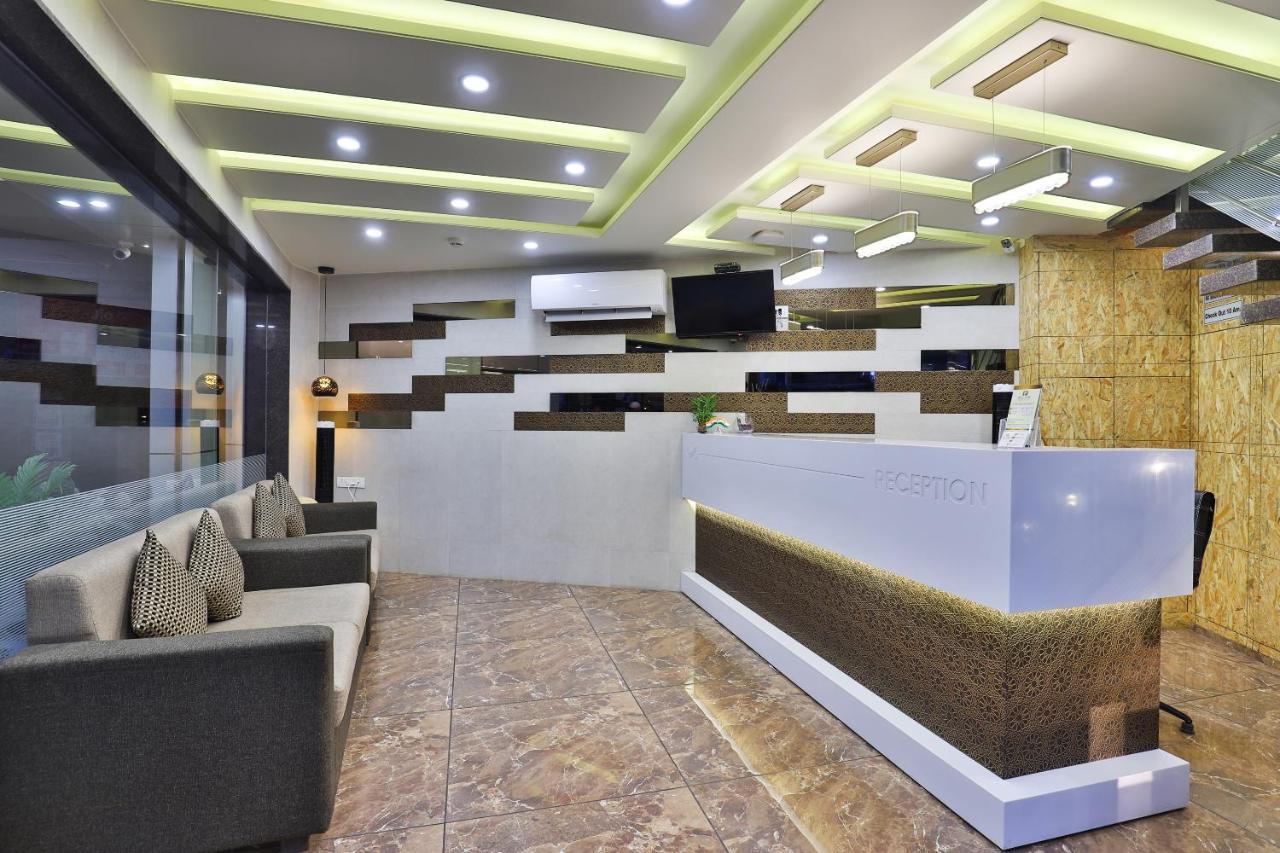 Hotel Pearl Vadodara Exterior foto