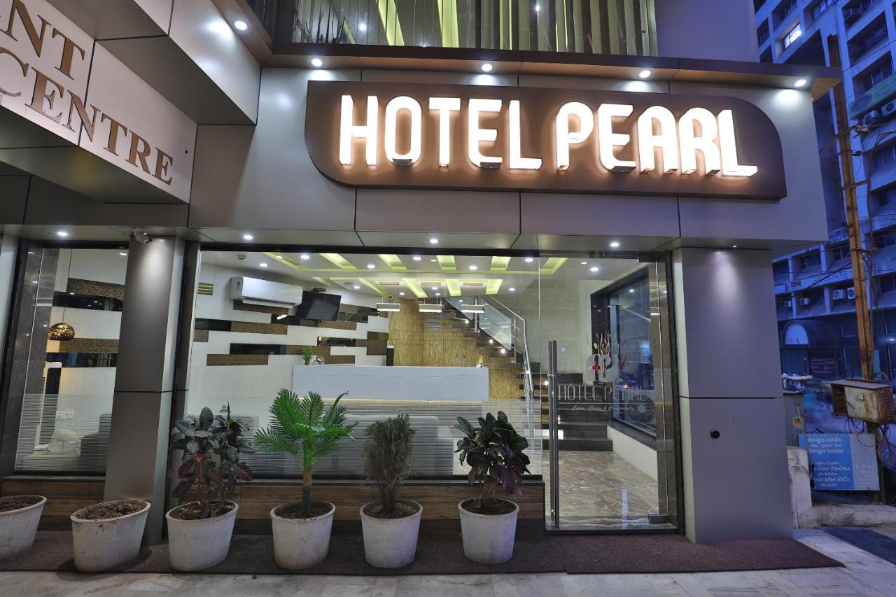 Hotel Pearl Vadodara Exterior foto